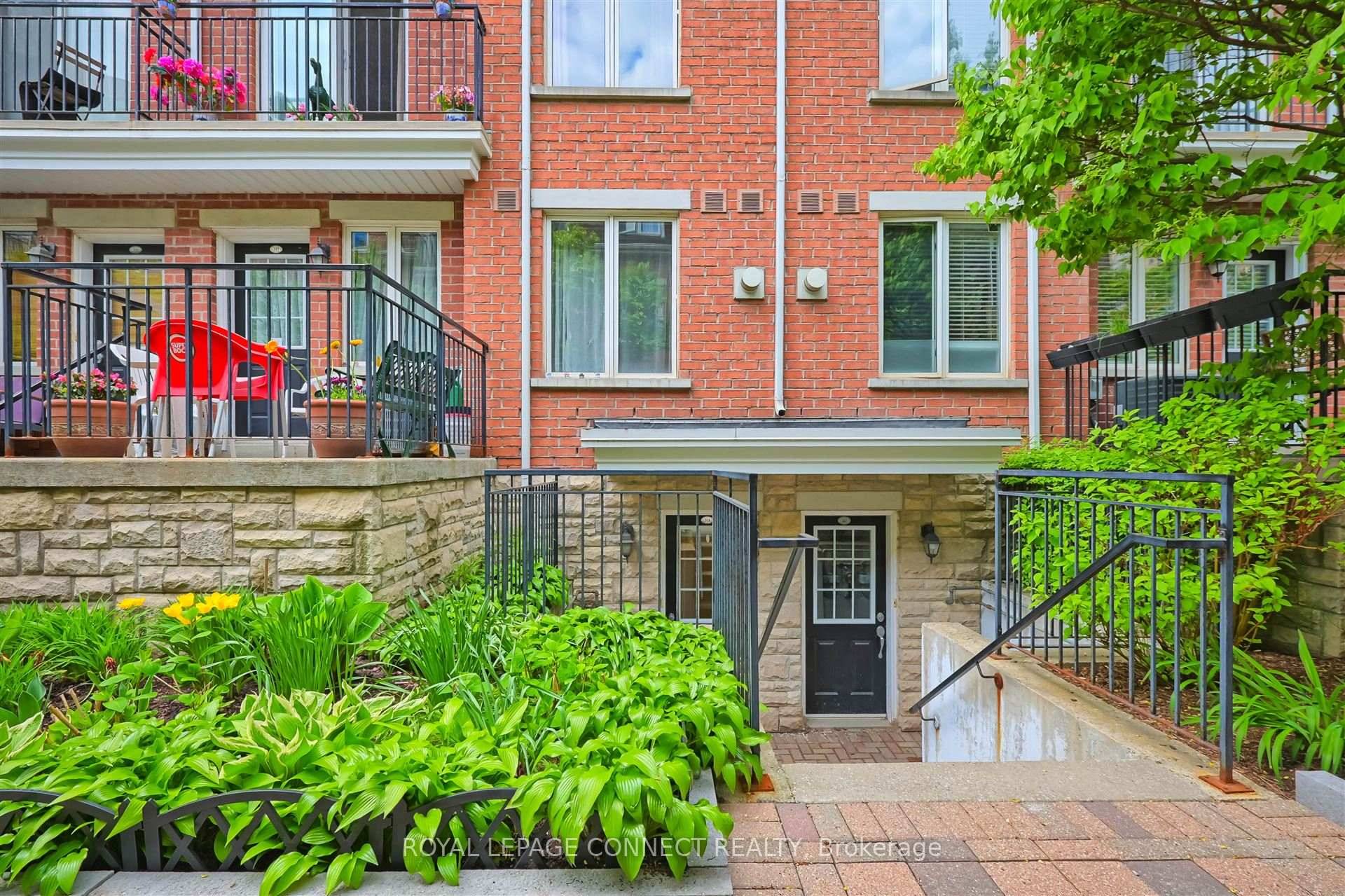 Remarkably large Downtown Townhouse.