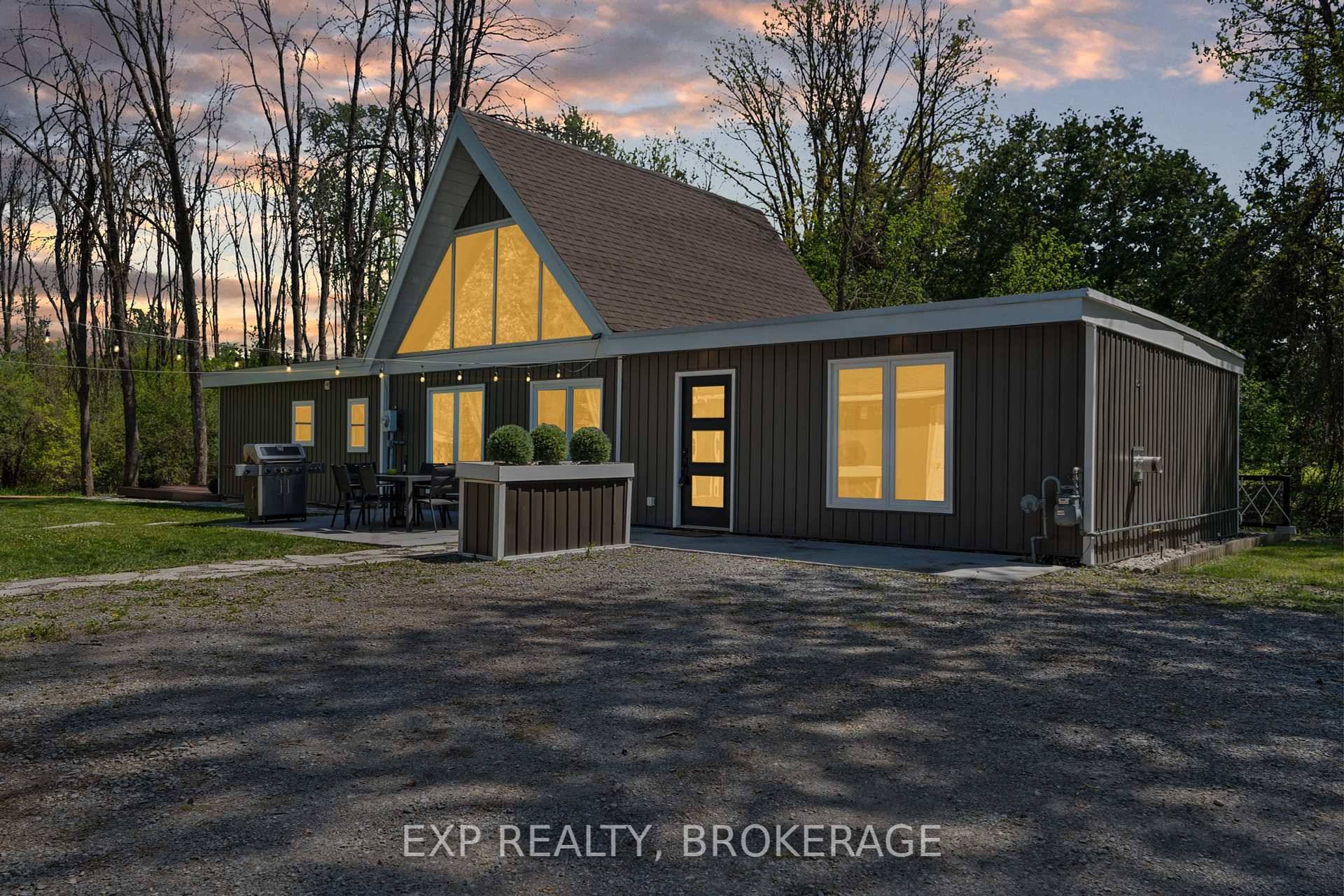 Welcome to 8546 County Road 2, Napanee, your private riverside retreat !