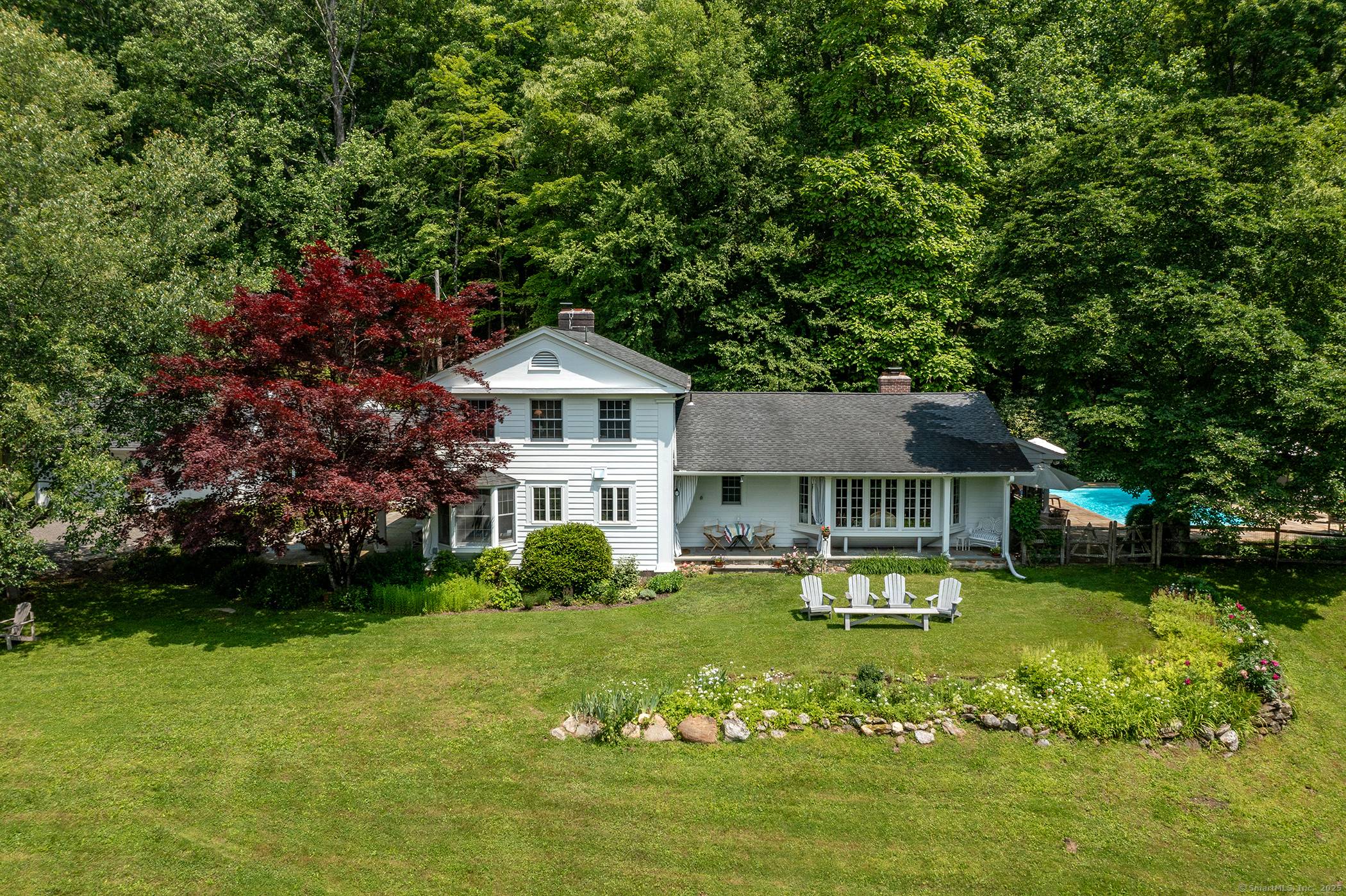 A Tranquil Hideaway. Exquisitely renovated re imagined 3 bed 3.