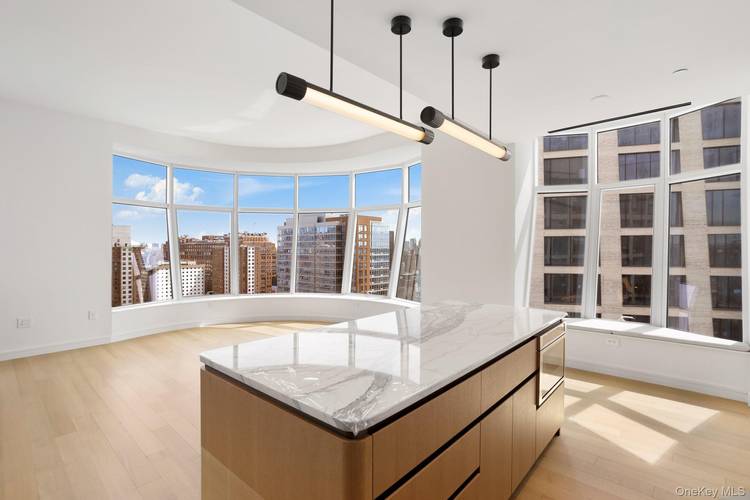 Move right in to this split corner 2 bedroom, 2.