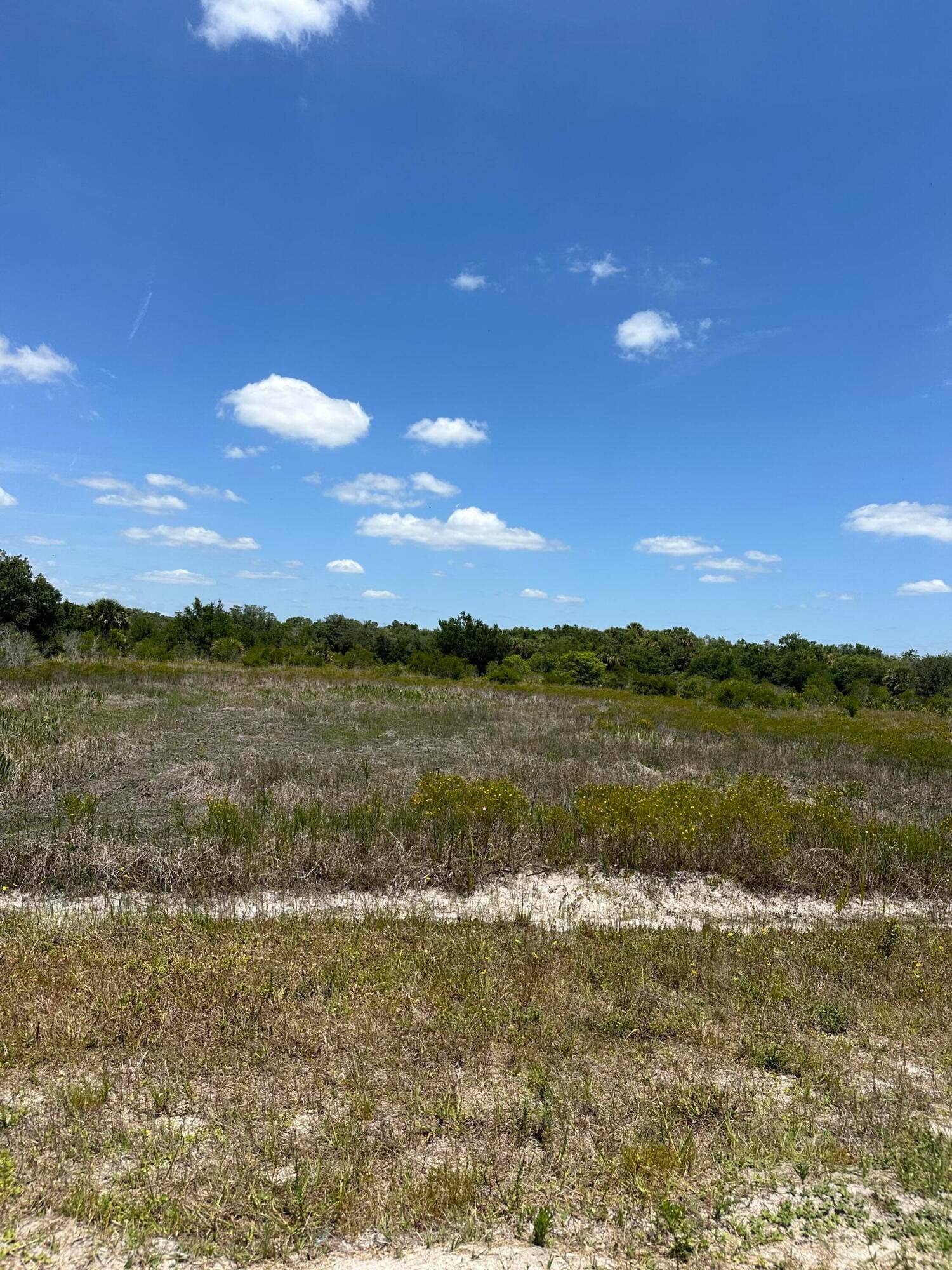 Come and build your dream home on this amazing 1.