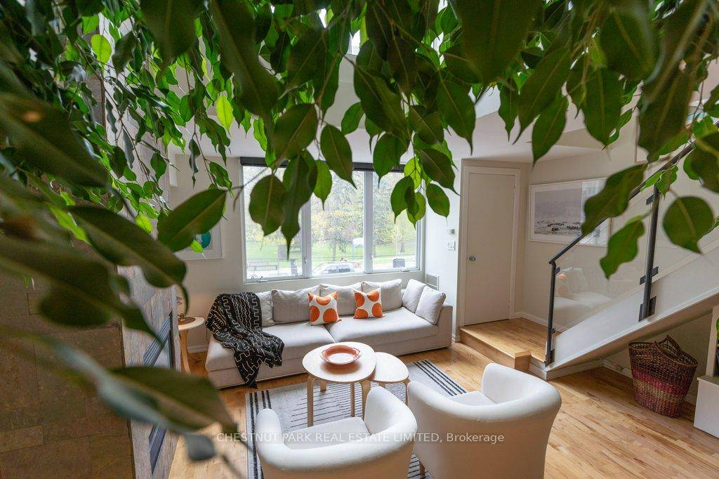 RARELY AVAILABLE, A TWO LEVEL 1, 389 SQ.