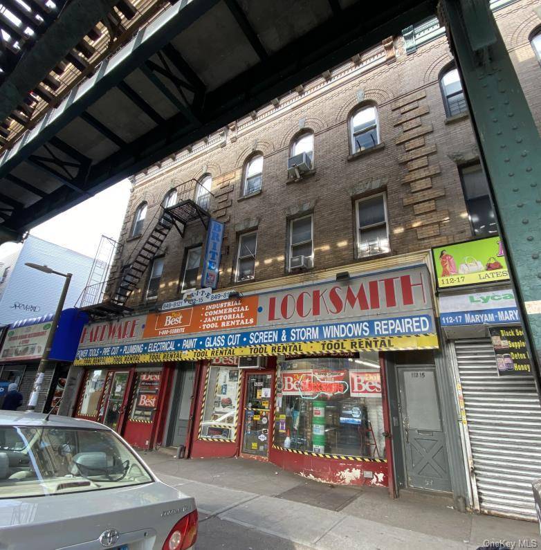 This is a 3 Property Sale for Investment or Development.