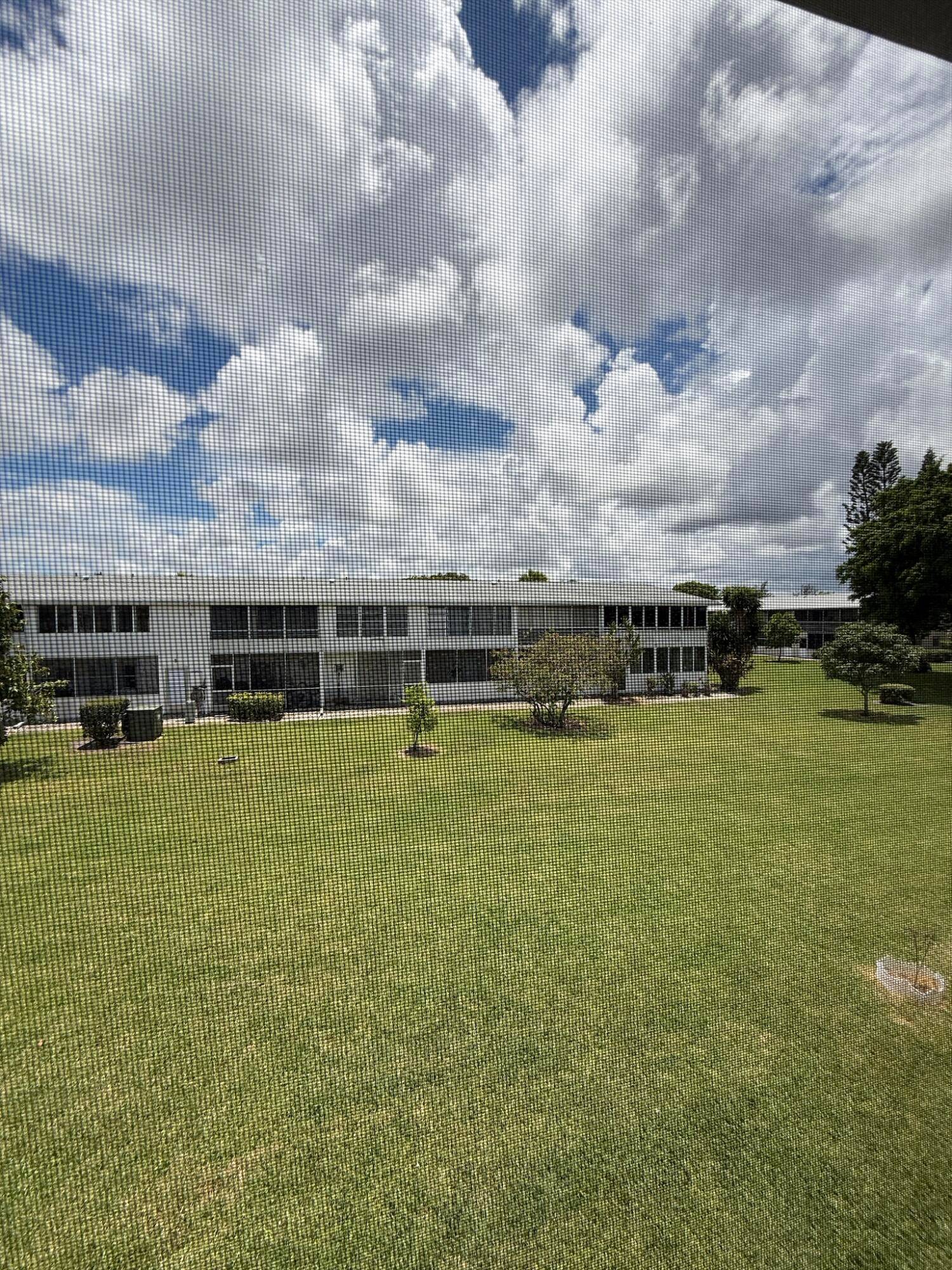 VERY WELL MAINTAINED 1 BEDROOM 1 BATHROOM SECOND FLOOR UNIT IN A Beautiful 55 AND OVER COMMUNITY.