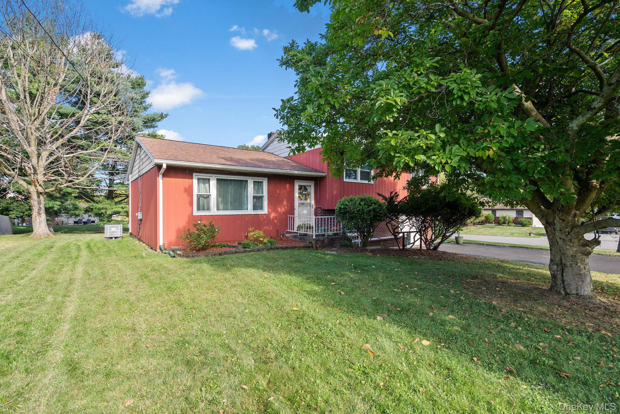 Mid Century Charm Meets Modern Comfort on Margo Street Step into timeless elegance and everyday ease with this beautifully maintained 3 bedroom, 2 bathroom single family home, perfectly situated on ...