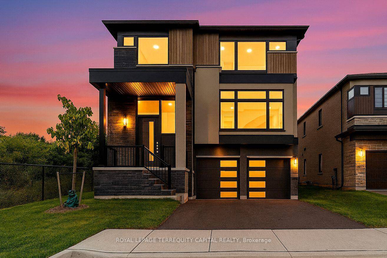 ABSOLUTELY STUNNING ! This Brand New Green and Smart executive residence sits proudly on a spectacular Cul De Sac Lot, backing and siding onto Serene Conservation Land and Golf Course ...