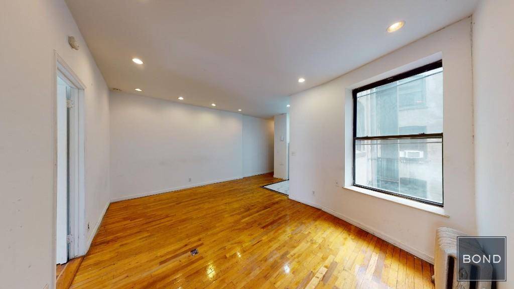 Sparkling 3 bedroom apartment in prime East Village.