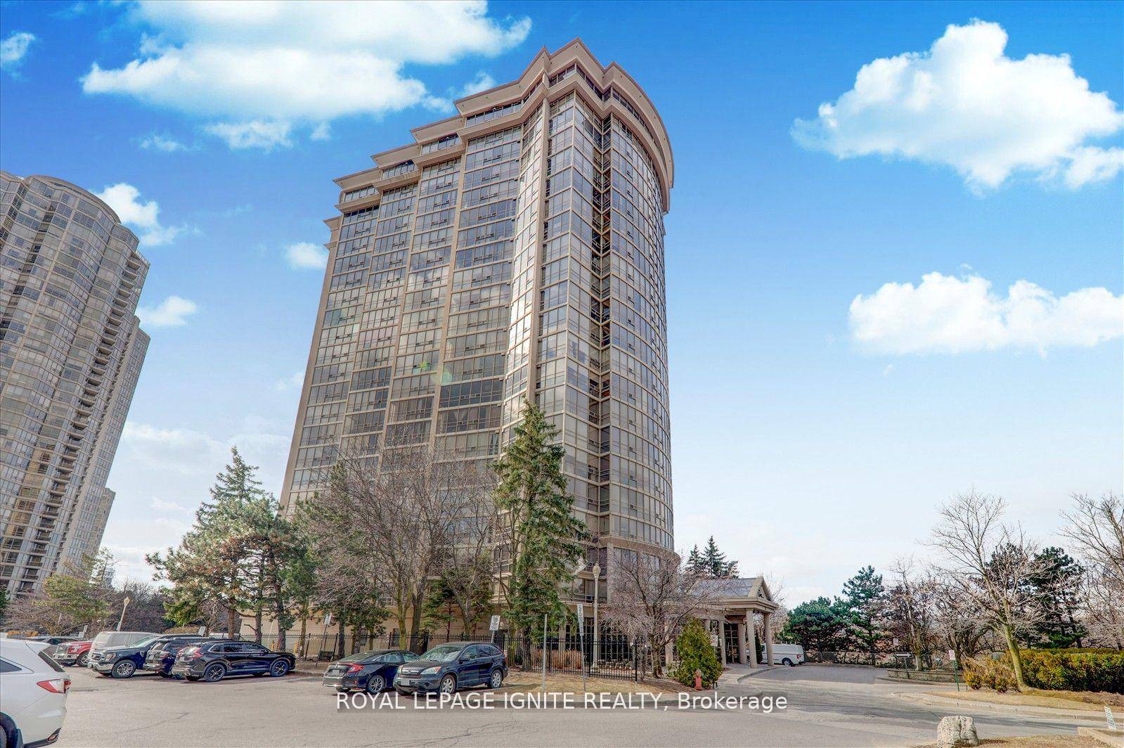 Step into elevated living in this stunning Luxurious Well Taken Care Of Corner Penthouse In the Heart Of Mississauga !