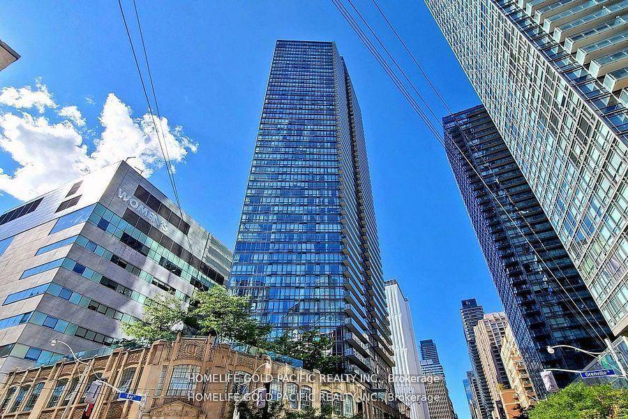 Beautiful 2 Bedroom 2 Bathroom Suite In The Burano Condos Located In The Heart Of Downtown Bay St.