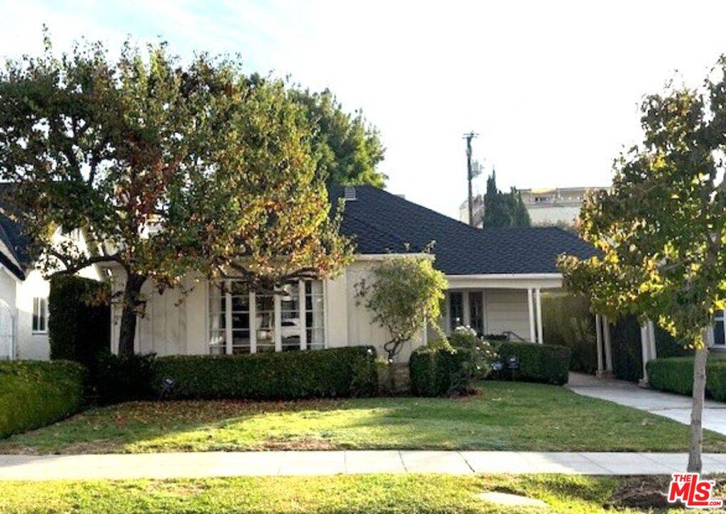 168  N Wetherly Dr 2BR Beverly Grove La
