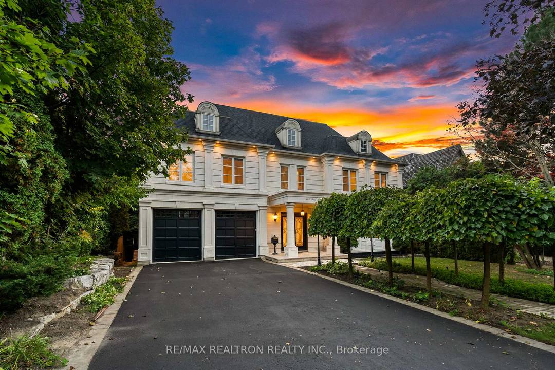 A Peter Higgins Architect designed French Cha teau inspired landmark residence in Torontos prestigious Bridle Path enclave.