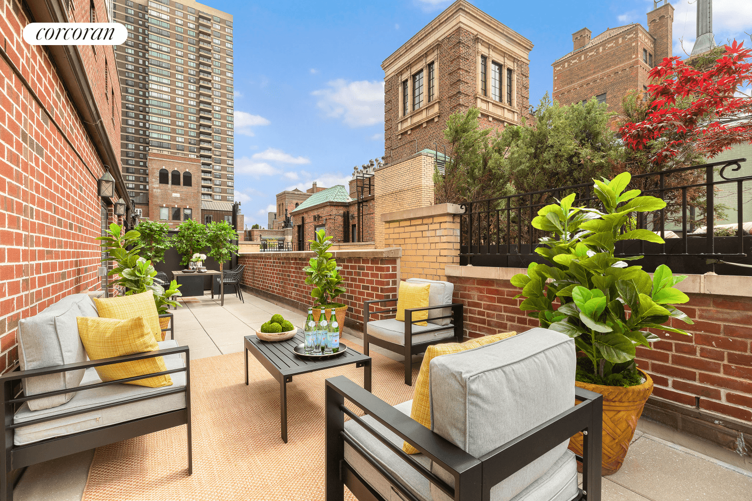 Outdoor space lovers, look no further !
