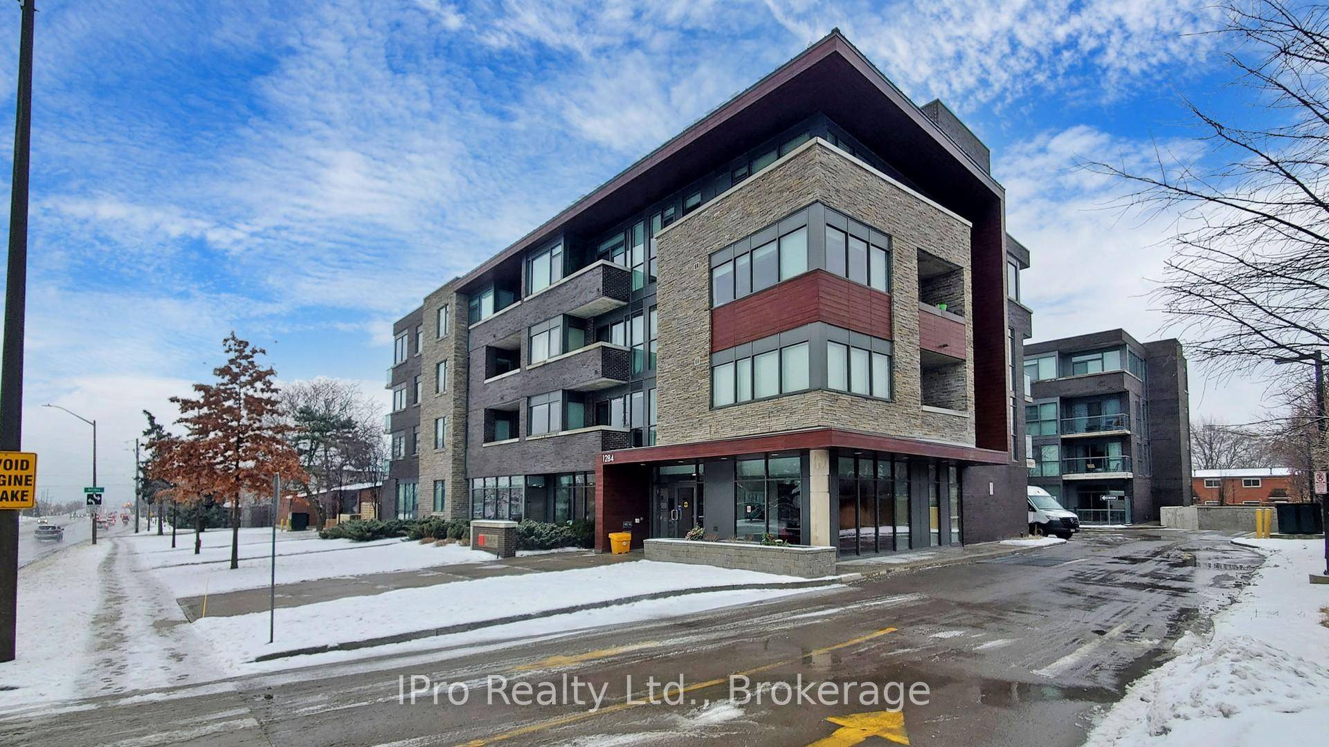Welcome to 1284 Guelph Line, Unit 404.