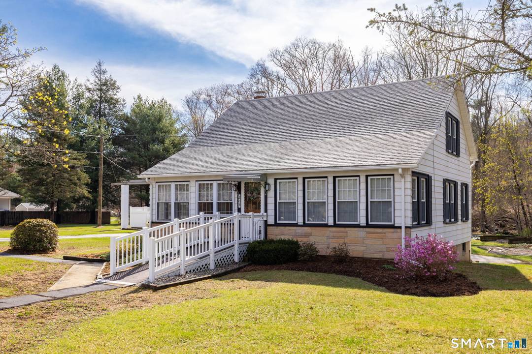 Well maintained 3 bedroom, 1.