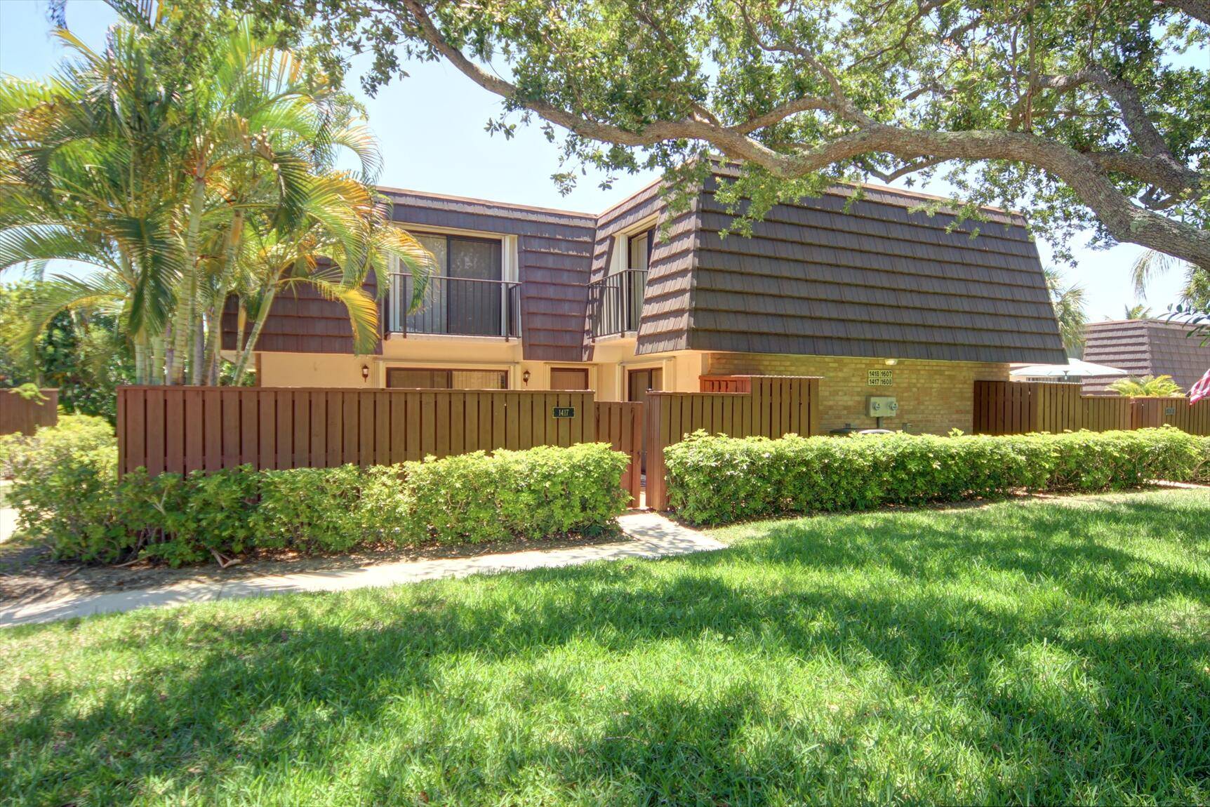 Enjoy location of the Lake at the Bluffs Townhouse.