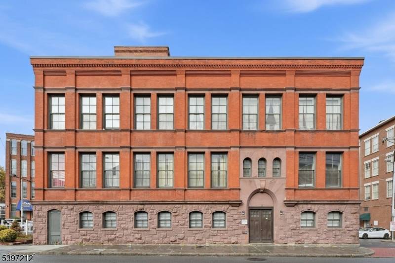 Welcome to the Historic Cooke Mills Building !