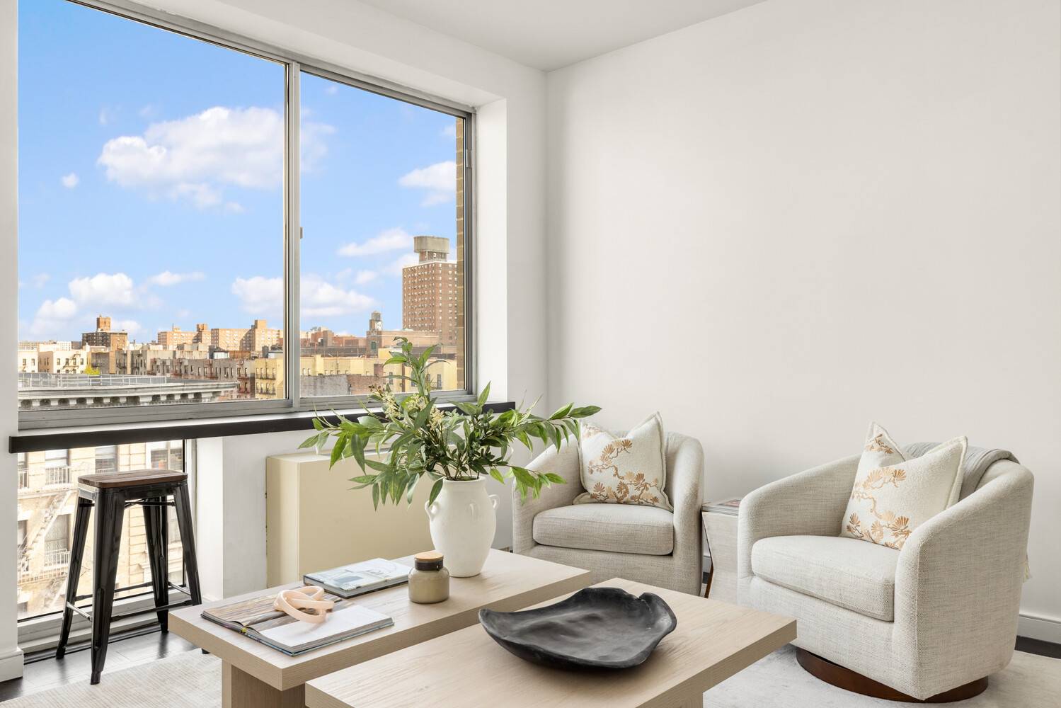BRIGHT AND CHEERY HOME IN A FULL SERVICE LUXURY CONDO WITH TAX ABATEMENT Welcome to Unit 7G at 68 Bradhurst Avenue a beautifully renovated one bedroom, one bathroom residence at ...