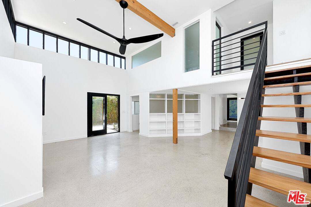 519 1/2 San Juan Ave 3BR Marina Del Rey La