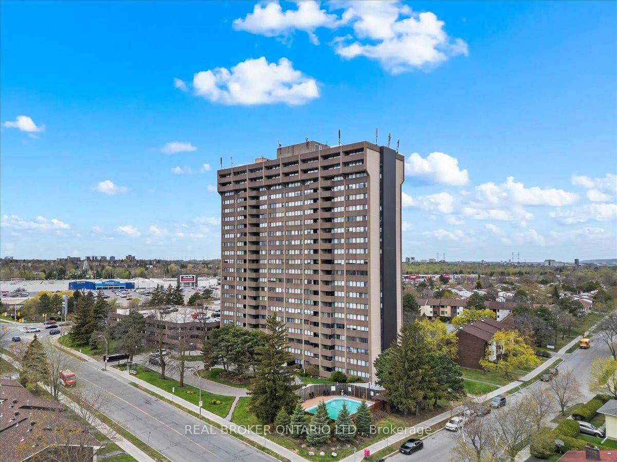 Welcome to the Strathmore Towers !