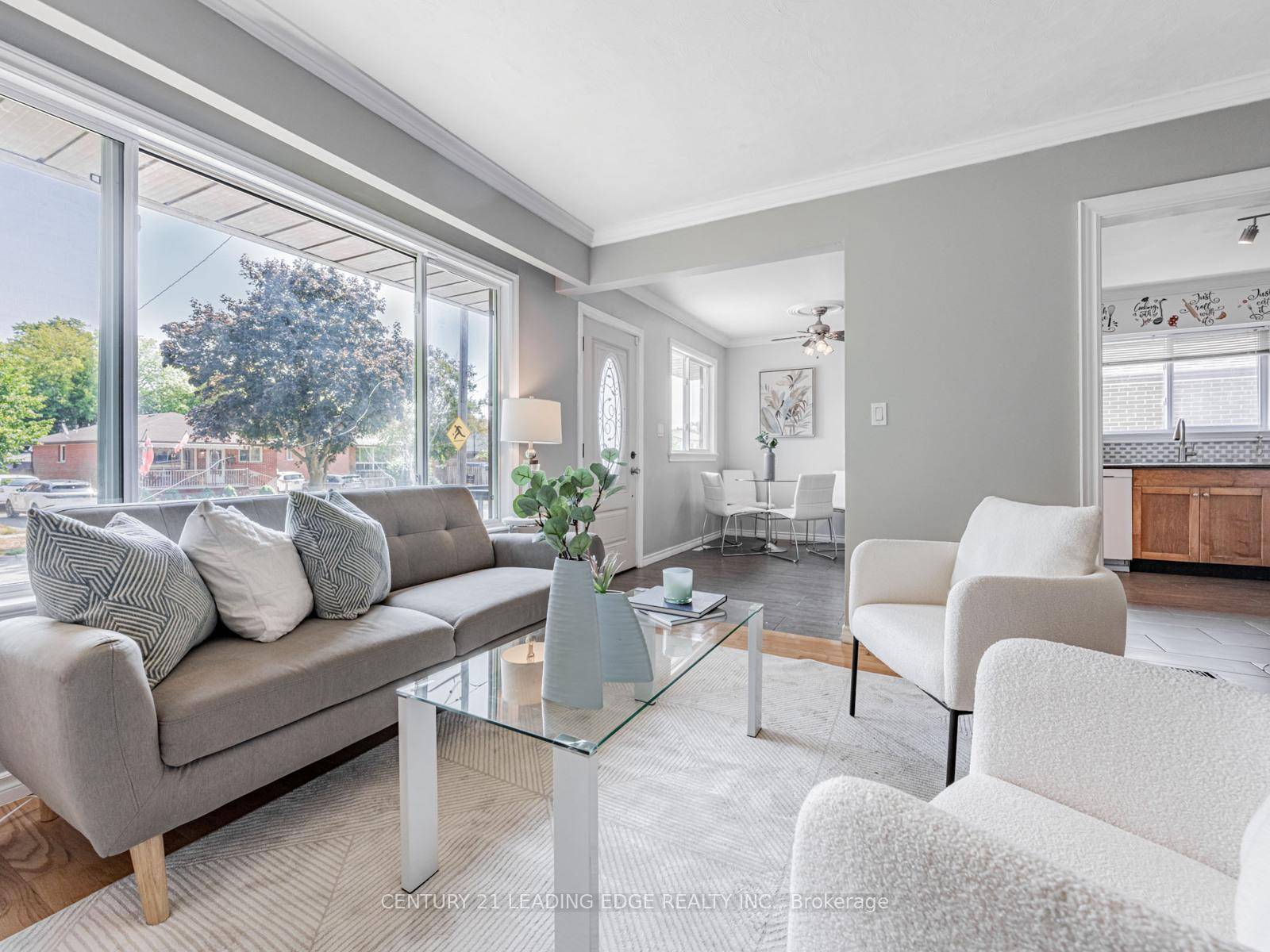 Amazing Opportunity Turn Key Legal Duplex in Oshawa !