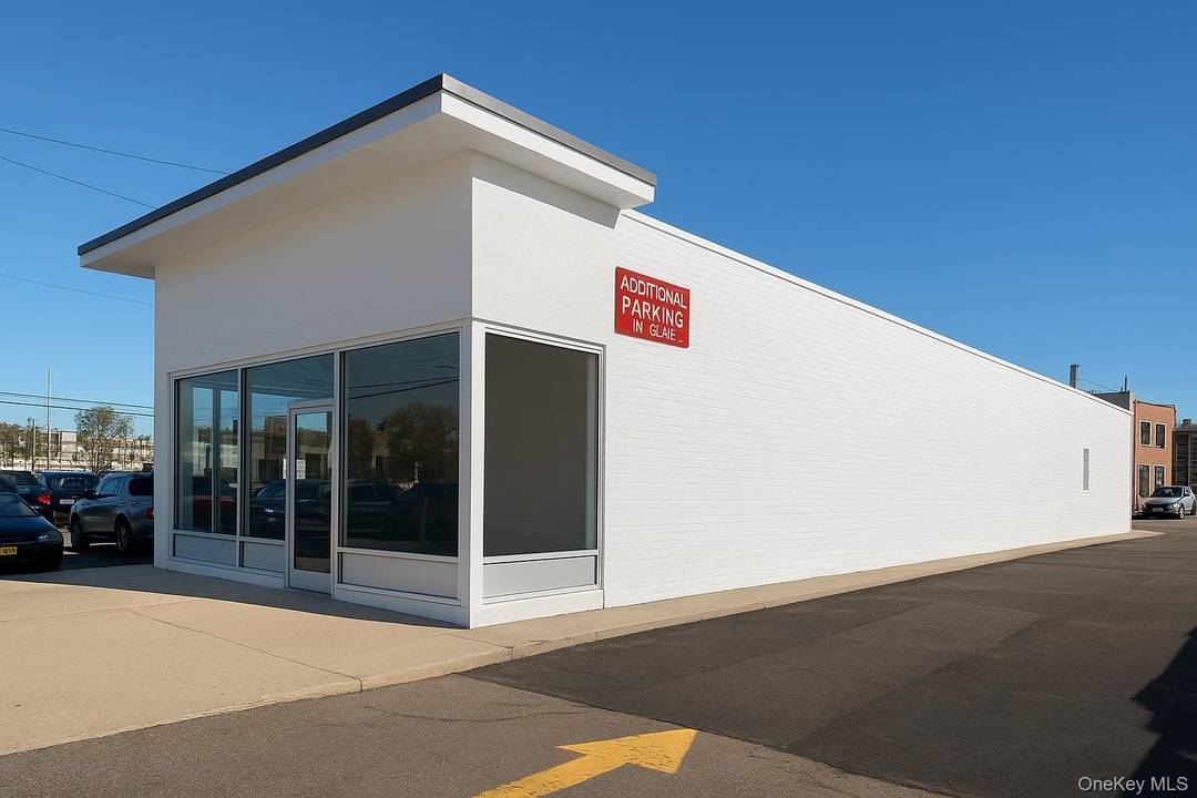 PRIME 1, 200 SQFT GROUND LEVEL COMMERCIAL OPPORTUNITY Located In The High Visibility Lakeville Shopping Center, Offering Strong Foot Traffic, High Exposure, And Modern Convenience !