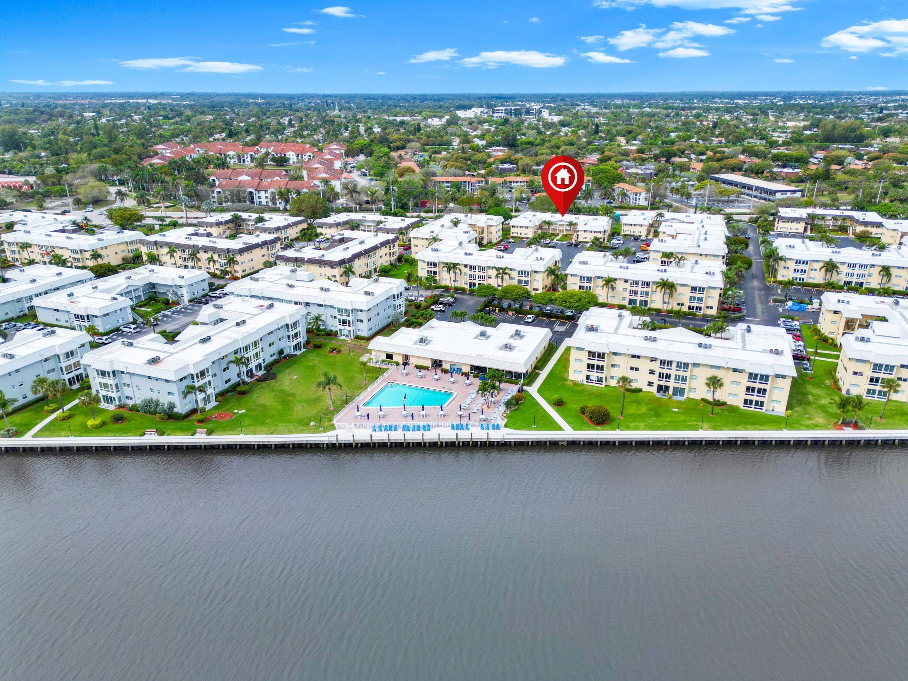 Welcome to Colonial Club, an Active intracoastal community, with walkway and seating along the intracoastal waterway.