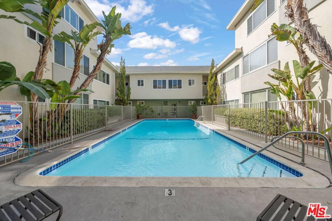 1525 N Hayworth Ave 3BR Hollywood Hills East La