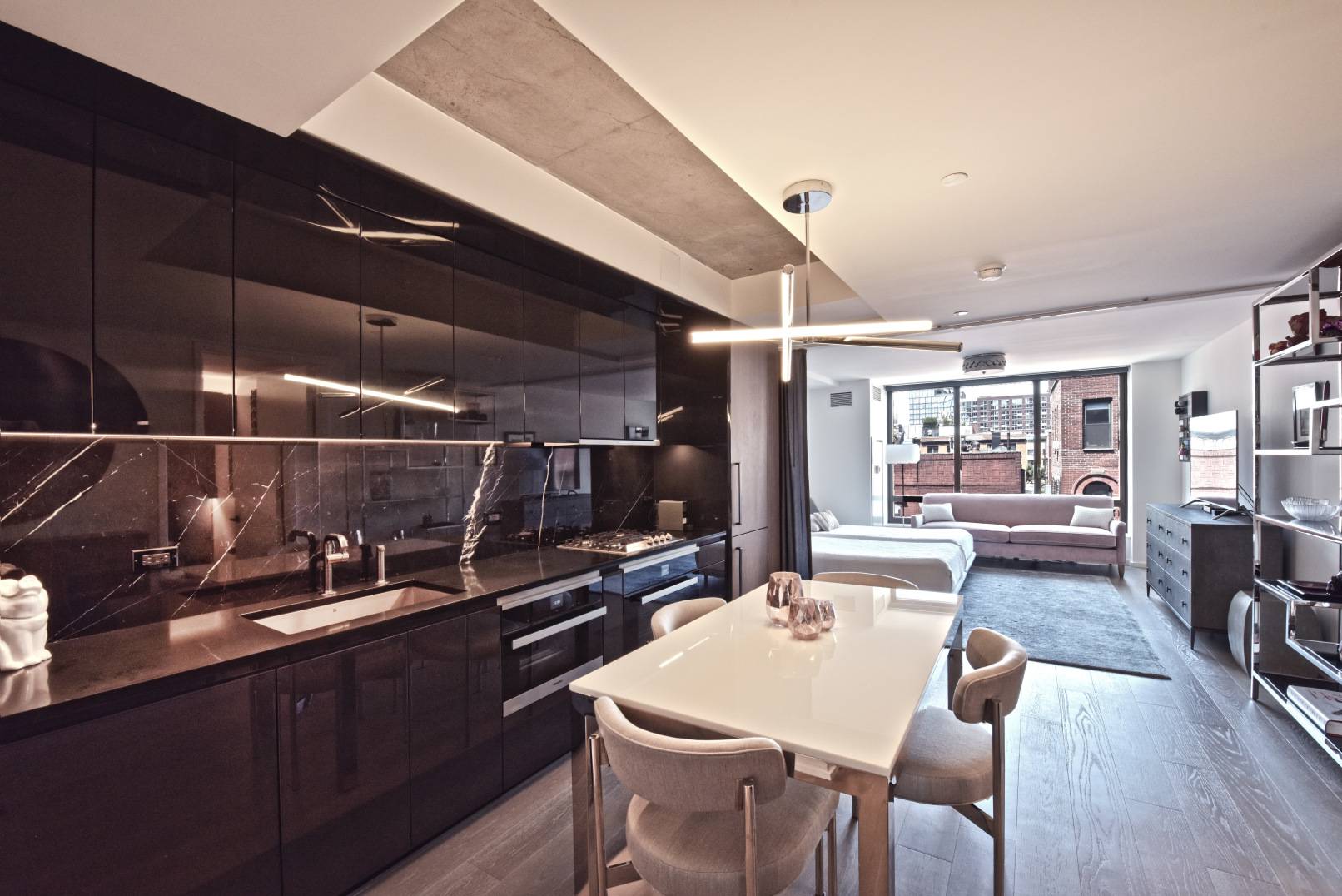 Residence 6L at 196 Orchard Street is an exquisitely designed 551 sq ft home located at the gateway to Manhattan s most dynamic neighborhood, The Lower East Side.