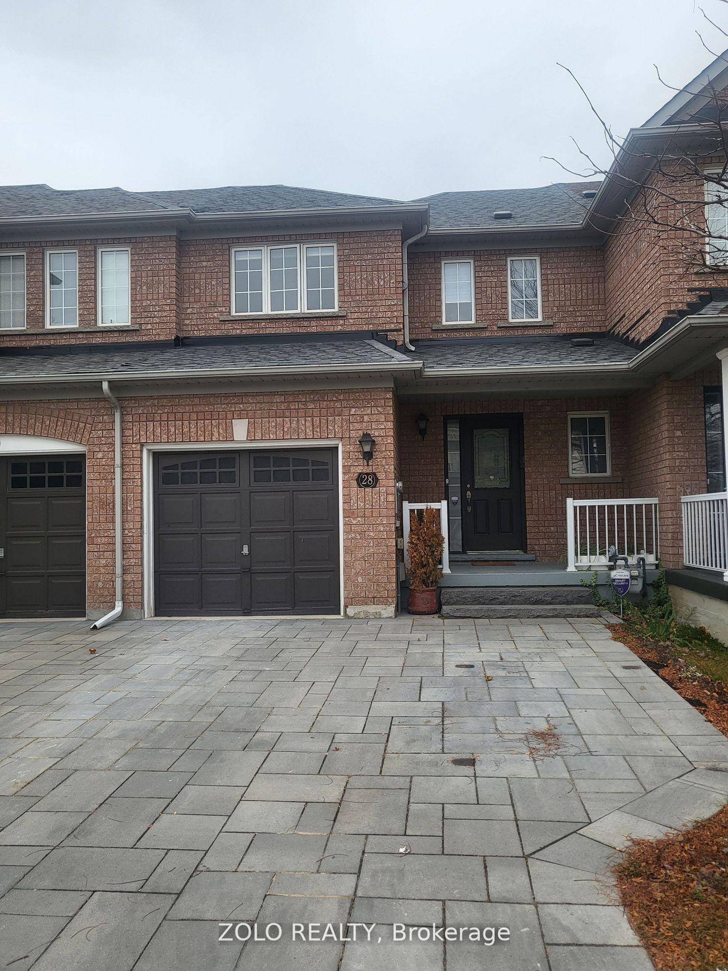 Well Maintained Freehold Townhouse Backing Onto Ravine !