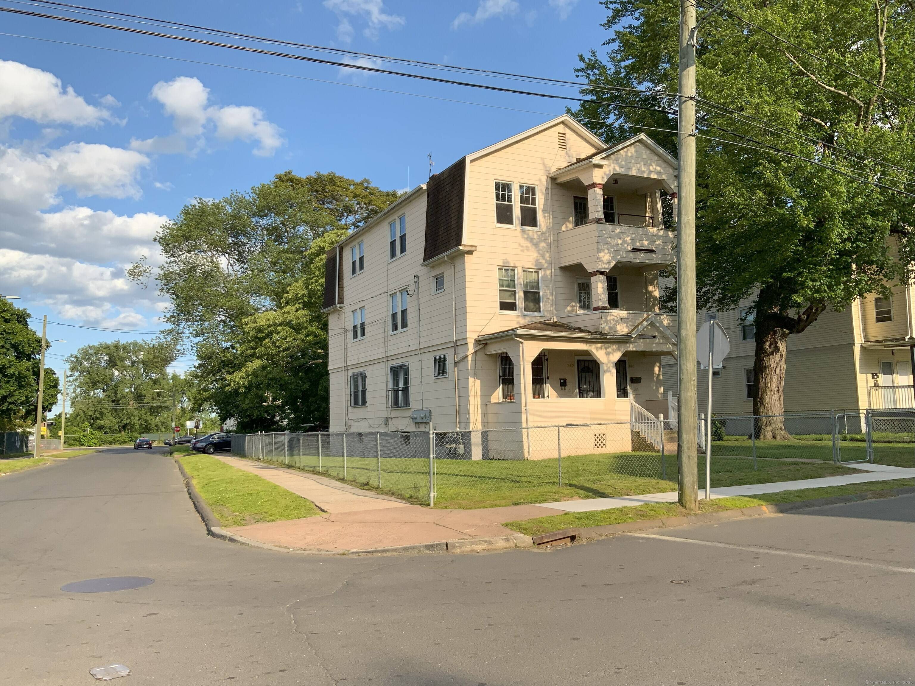Take advantage of the chance to own a multi unit property that delivers both space and flexibility.