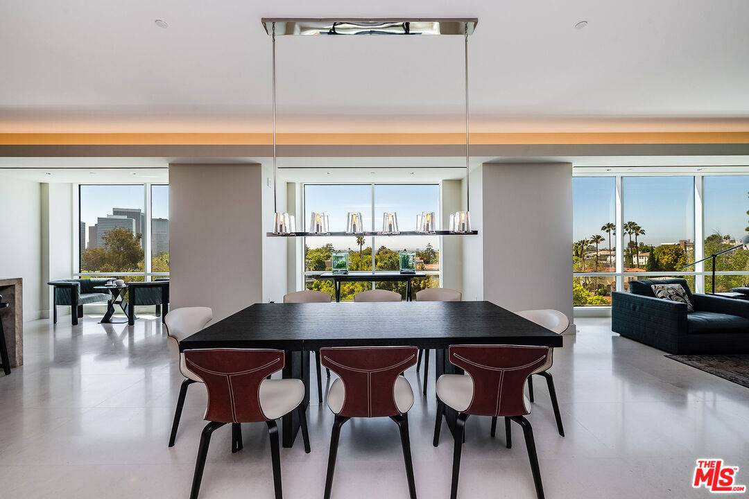 1200   Club View Dr 3BR Westwood La