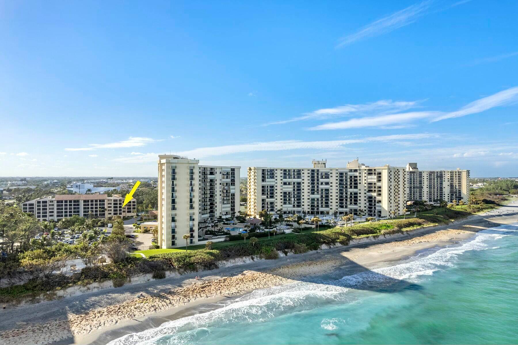 Location, Location ! This Beautiful Corner Unit is in a prime location in Jupiter within the highly sought out Ocean Trail community.