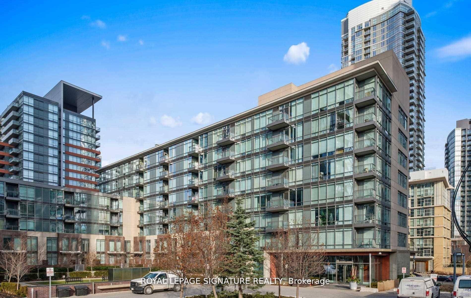 Discover boutique living at its best in this intimate and quiet building, offering world class amenities in the heart of the city.