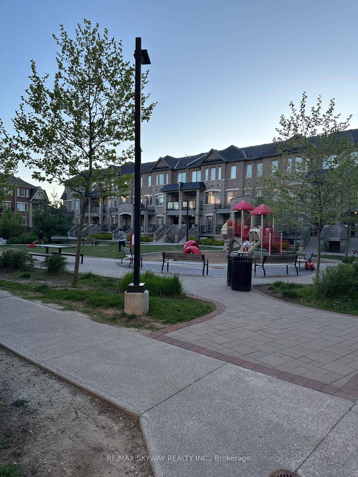 Welcome to this beautifully upgraded 3 bedroom, 3 bathroom townhouse in a highly sought after location !