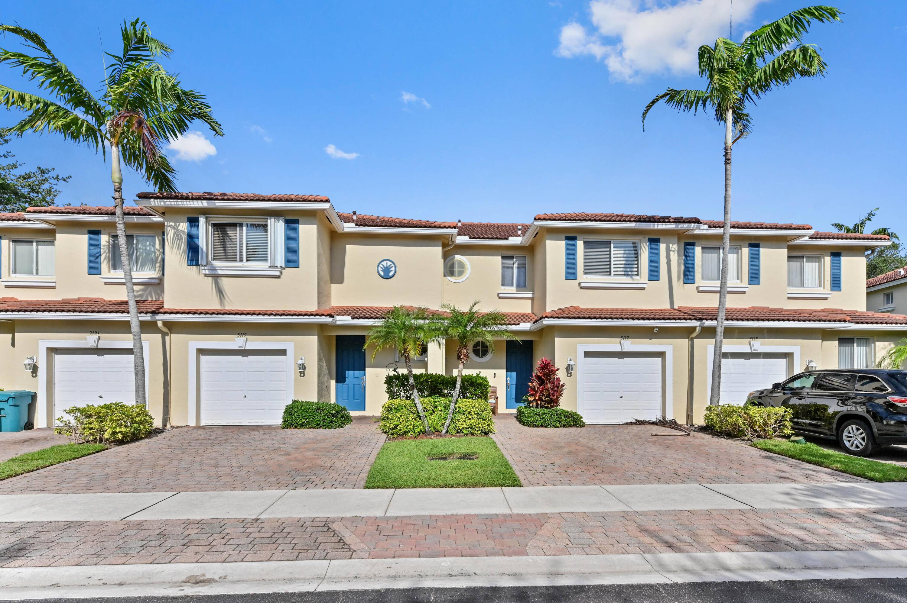 Welcome to this beautiful townhouse in the desirable community of Quantum Park Townhomes in Boynton Beach.