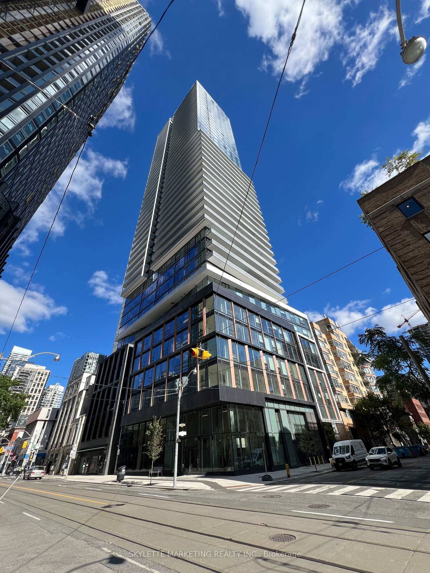 Luxury 2 bedroom, 2 bath corner suite in the prestigious Saint Building.