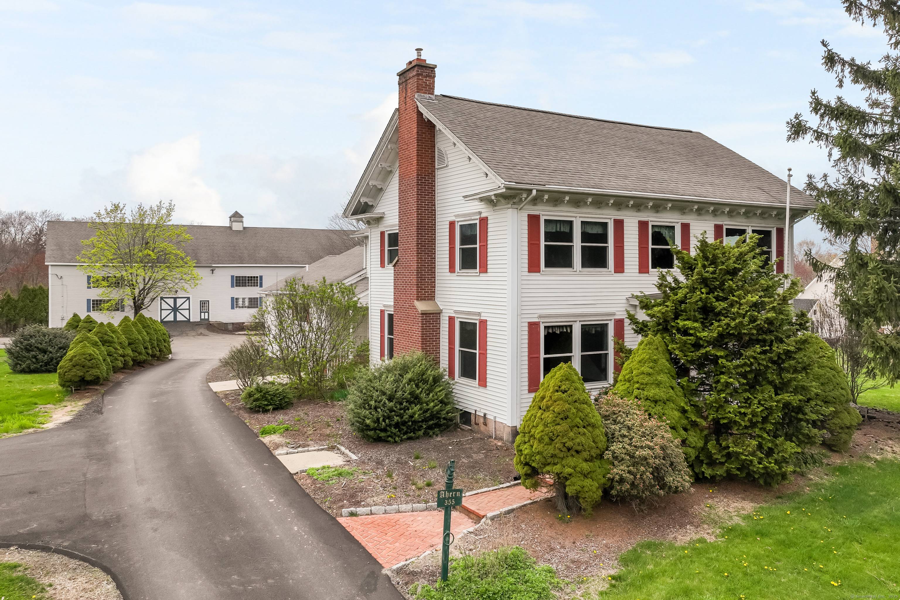 Well Designed Compound Offering Security, Space, and Limitless Potential !