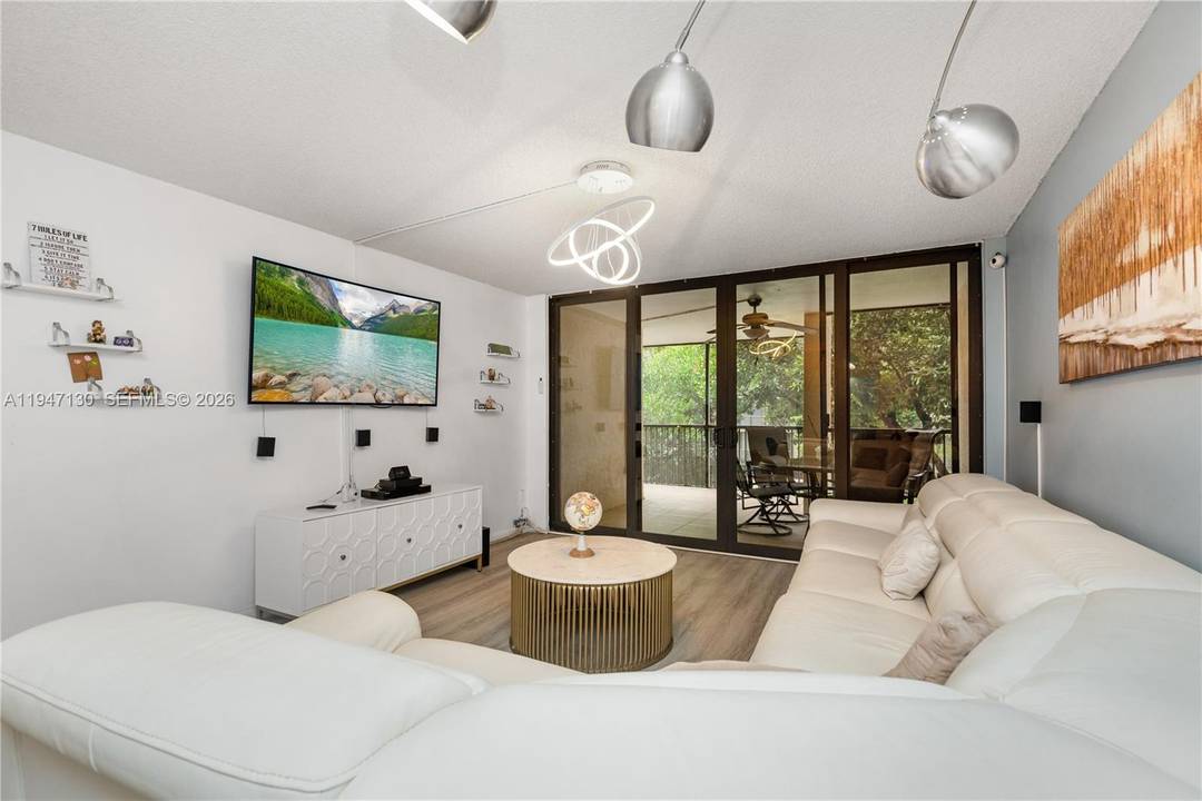 Welcome to this beautiful 2 bedroom, 2.