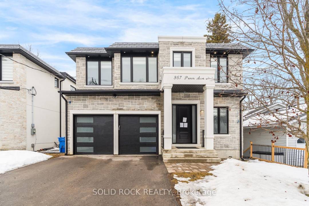 This spectacular Custom Home on a 50' x 195' lot, with no rear neighbours and incredible finishings awaits you !
