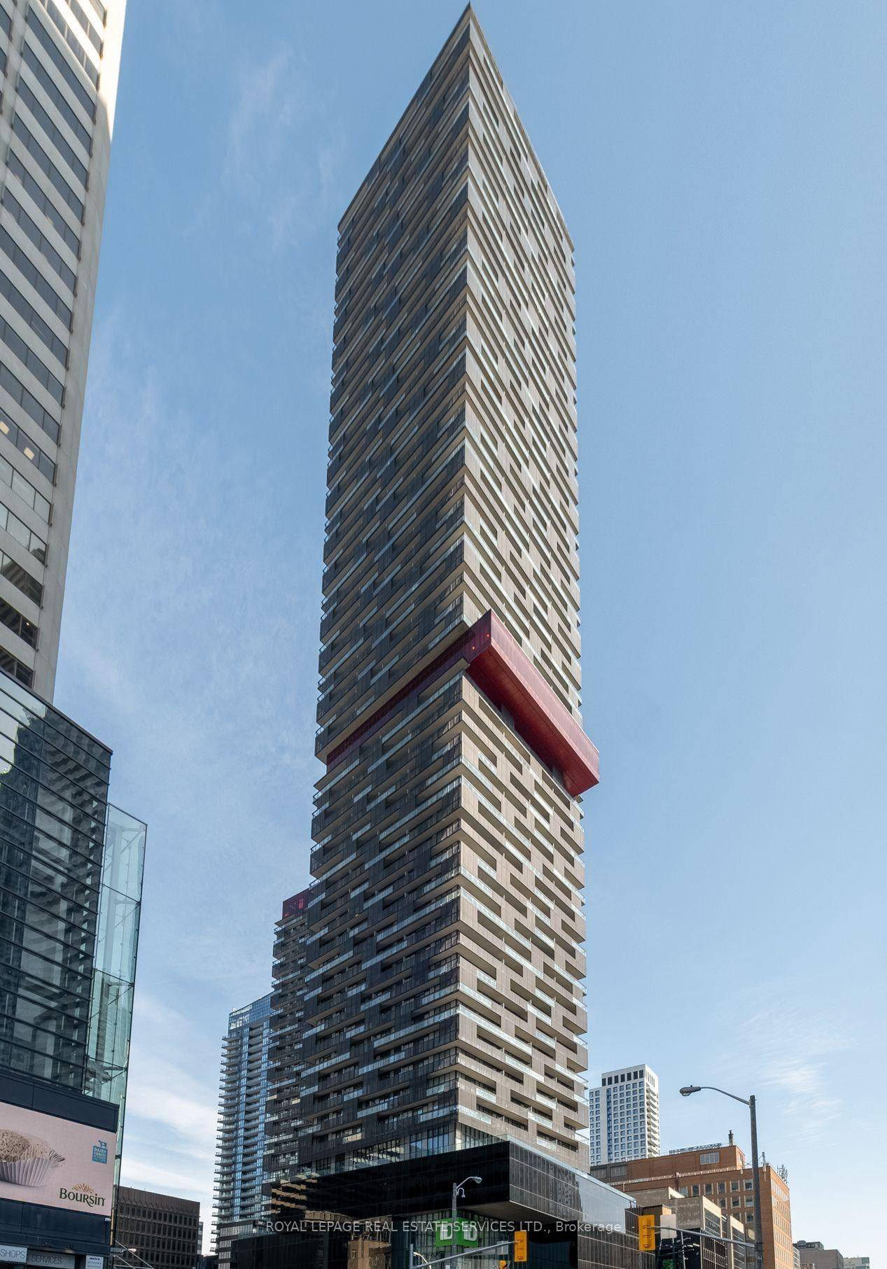 Welcome to E Condos at 8 Eglinton Avenue East, where modern design meets urban convenience at the heart of Yonge and Eglinton.