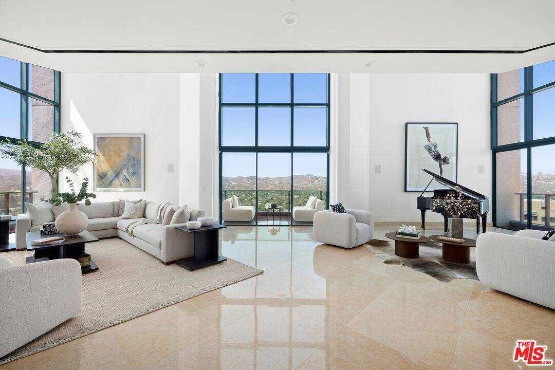 10490 Wilshire Blvd 4BR Westwood La