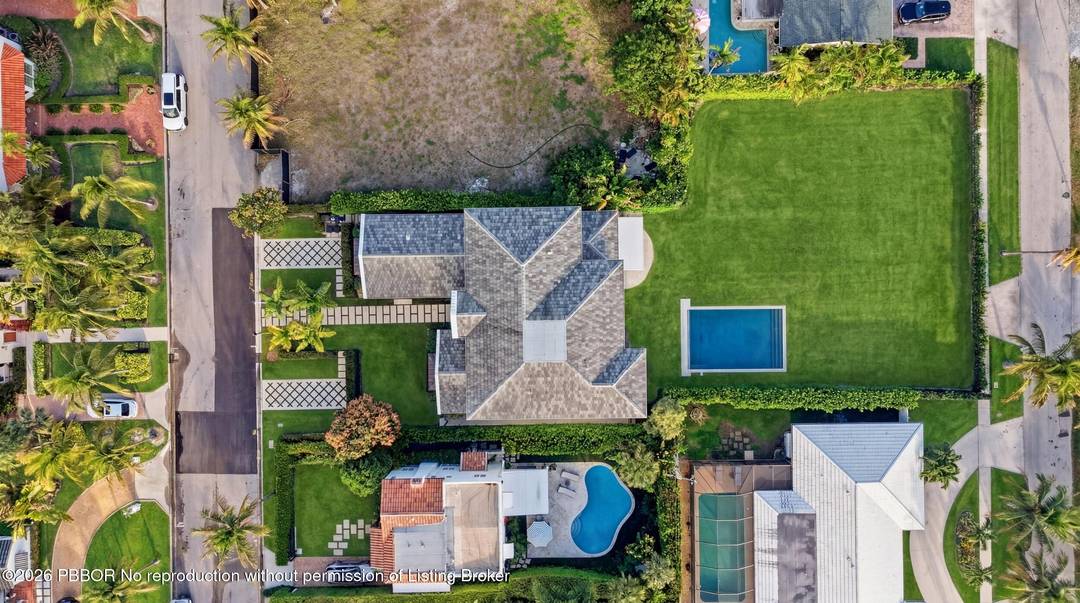 Rare half an acre on East Lakewood Road.