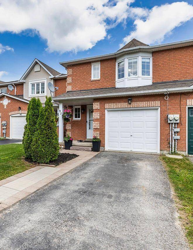 Affordable Freehold Townhome in the Quaint Town of Sunderland !