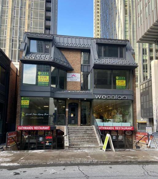 Rare Yorkville restaurant opportunity ; Retirement sale of long established operation.