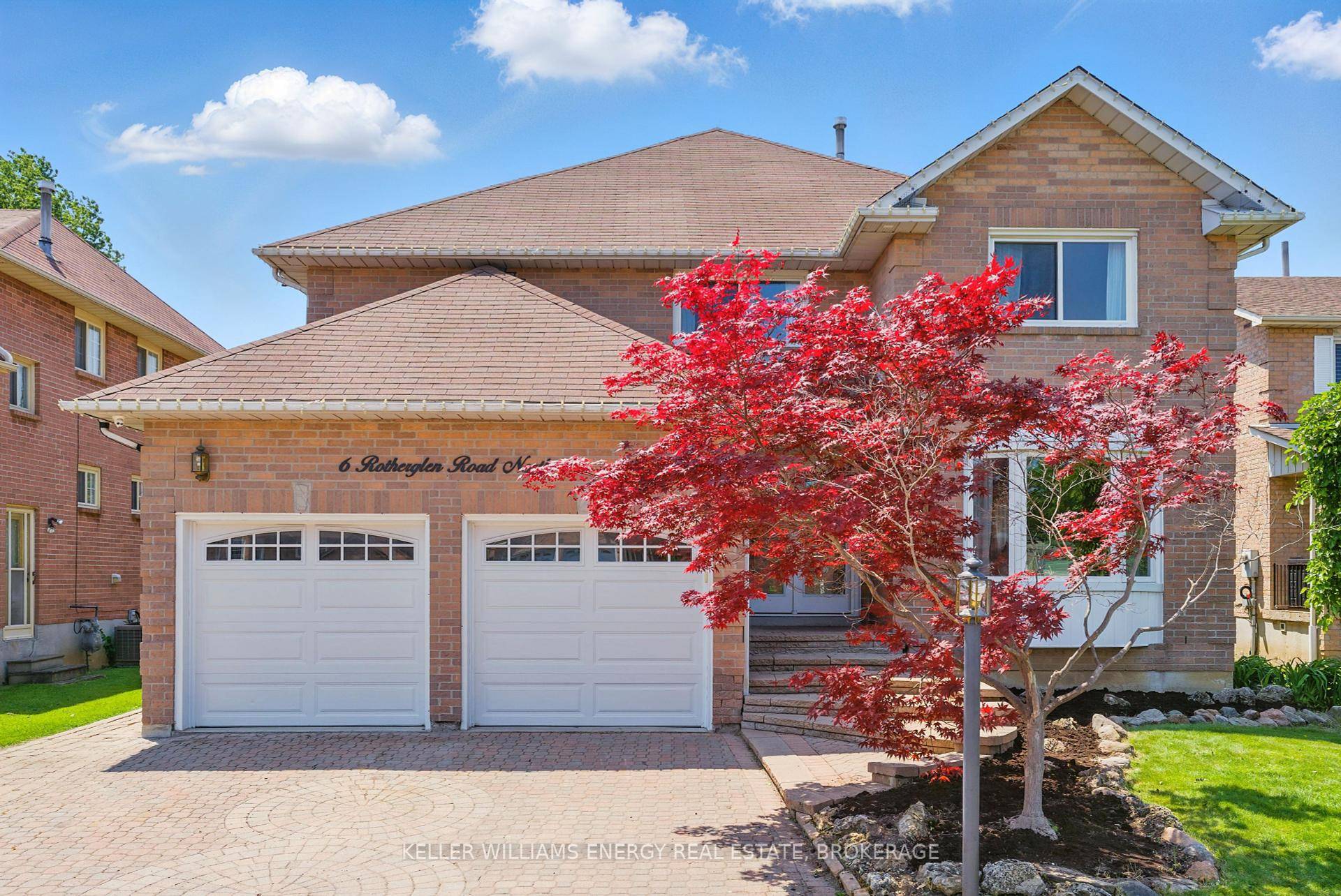 Beautifully Updated amp ; Spacious Home W Saltwater Pool In Prime Ajax Location !