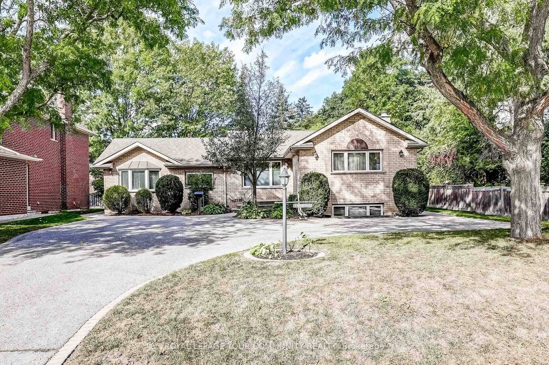 Curb appeal in a unique potential multi generational fractional ownership home meets affordability challenges Enjoy 65FT oversized frontage 110 Ft.