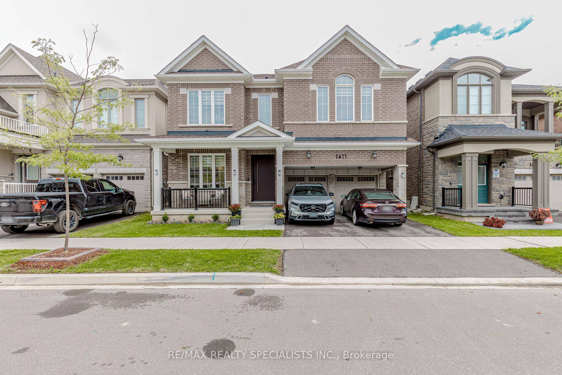 Welcome to Mattamys Largest Model in this sought after subdivision, offering over 3, 400 sq.