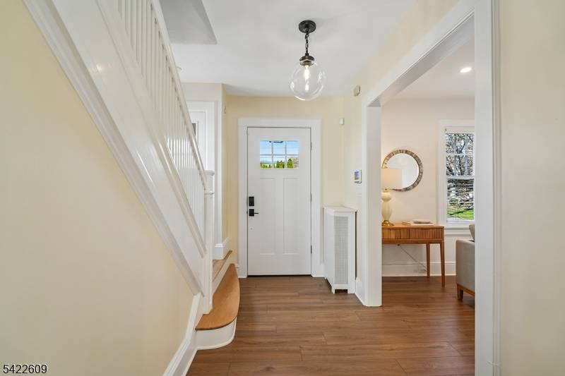 A picture perfect three bedroom, two full bath Colonial in a prime neighborhood location near Summit's vibrant downtown and NYC trains.