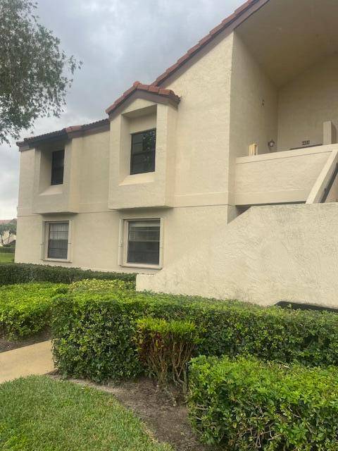 This most desired corner unit with vaulted ceilings has an abundance of natural light and is the largest unit in The Coves.