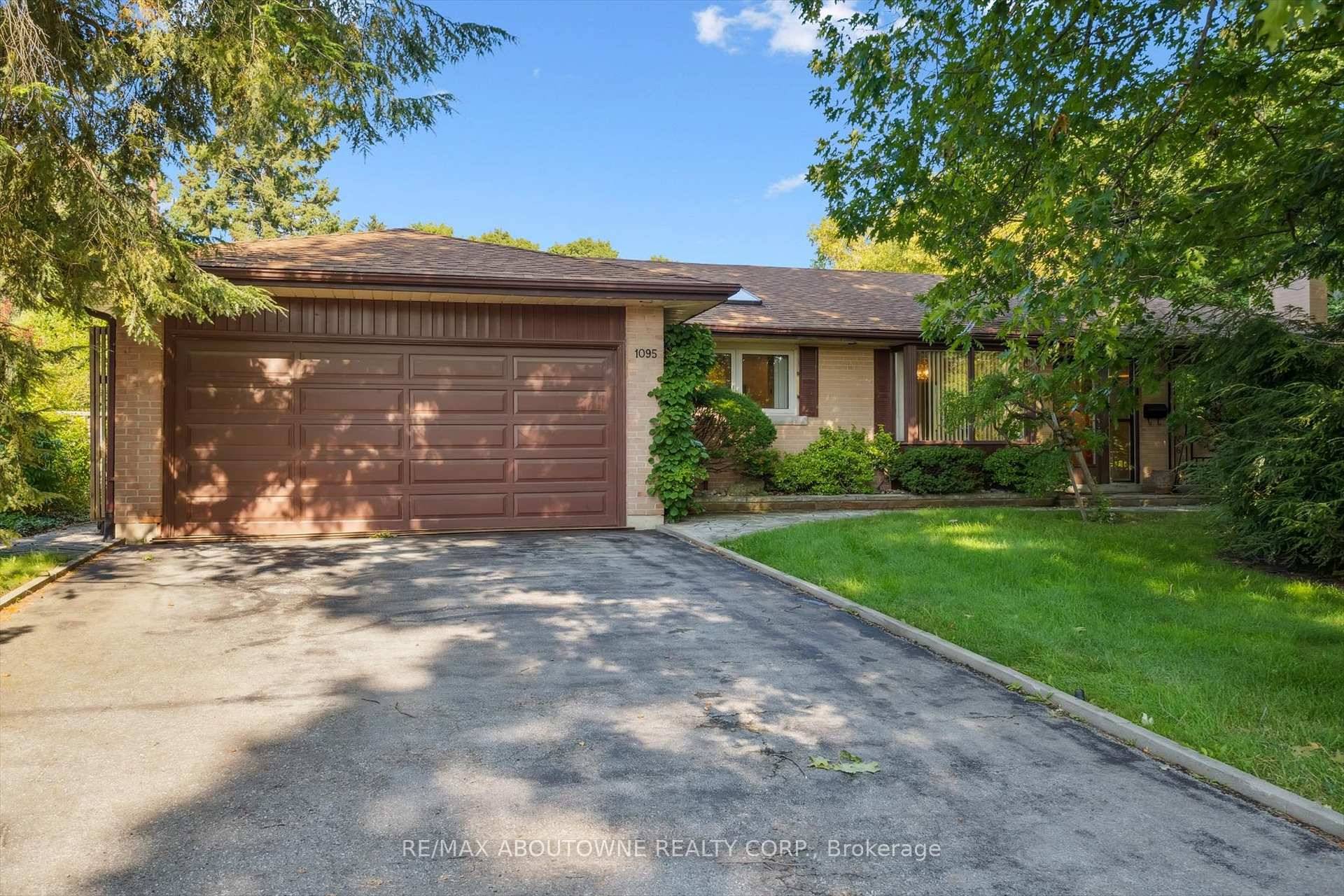 WELCOME to this CHARMING Bungalow nestled on the family friendly Linbrook Road in the prestigious area of Southeast Oakville.